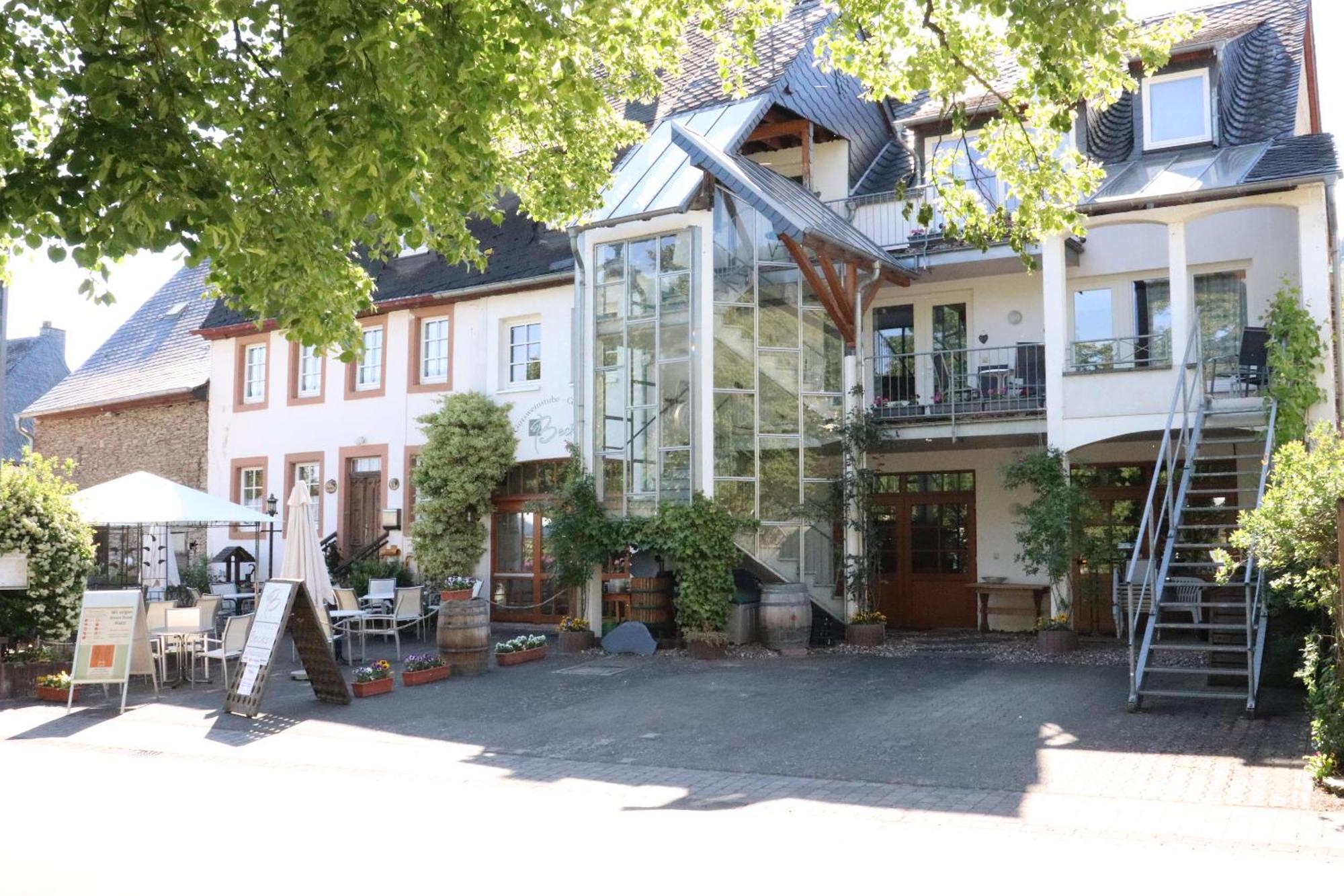 Ferienweingut & Gutsrestaurant Becker Apartment Burgen  Exterior foto