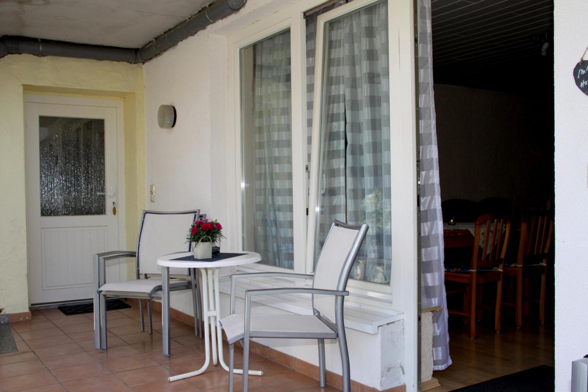 Ferienweingut & Gutsrestaurant Becker Apartment Burgen  Exterior foto